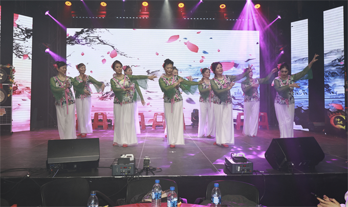 BB97A4F7-36B4-4ECF-B12E-D0E4CE9DE0B0