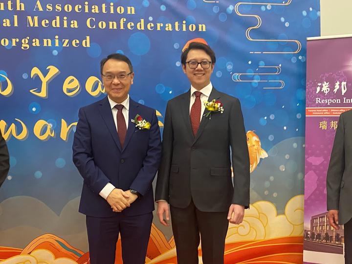 D11F1214-75E8-4F73-84F6-33A2D3D72951