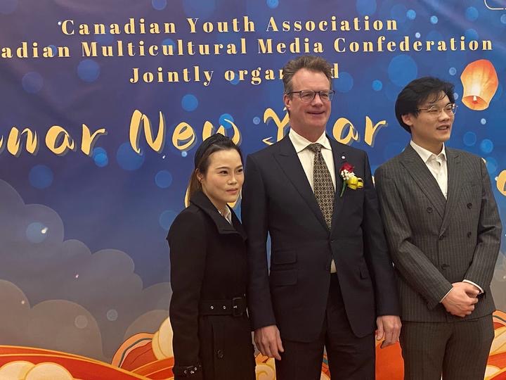 01C27C3E-1E07-4FFB-AE4D-CC61A952D5B4