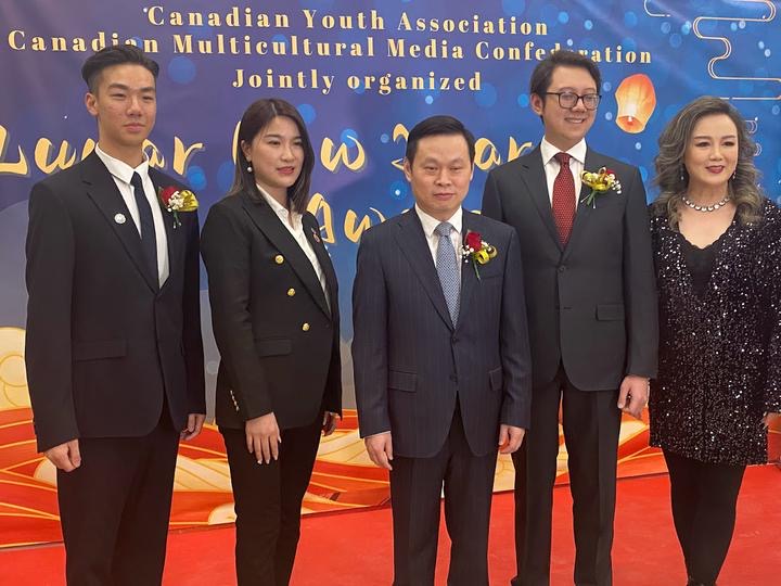 EB6F2373-0D62-437F-8586-79EB05C452DD